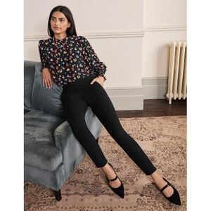 Boden Hampshire 7/8 Pants in Black, Size 4